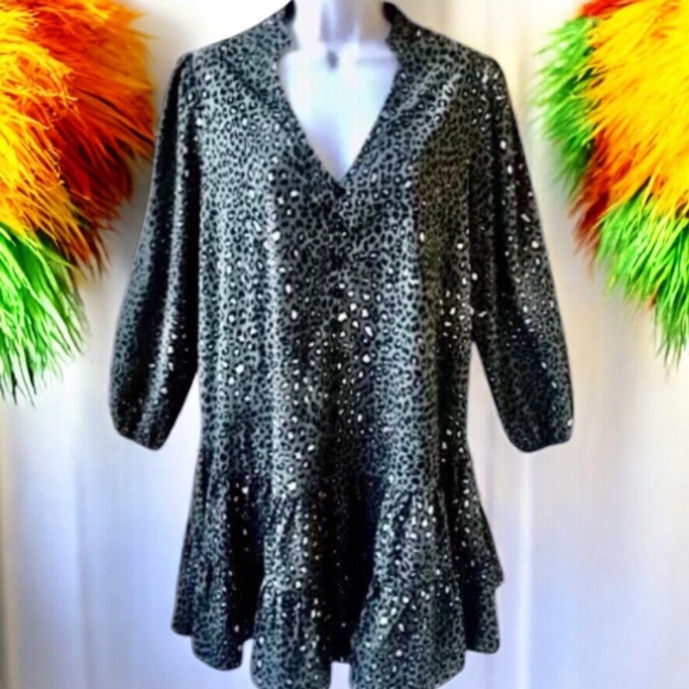 Love Stitch Boutique Dress Ruffle Knee Length V-Neck Long Sleeves